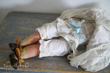 Lade das Bild in den Galerie-Viewer, Antike Puppe SFBJ