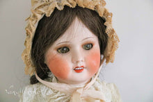 Lade das Bild in den Galerie-Viewer, Antike Puppe SFBJ Paris