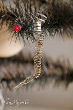 Lade das Bild in den Galerie-Viewer, Silberne Eiszapfen aus Schweden