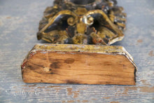 Lade das Bild in den Galerie-Viewer, Reliquiar aus Holz