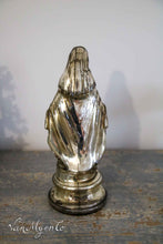 Lade das Bild in den Galerie-Viewer, Große antike Maria aus Silberglas