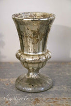 Lade das Bild in den Galerie-Viewer, Antiker Kelch aus Silber und Glas