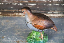 Afbeelding in Gallery-weergave laden, Kwartel van porselein.