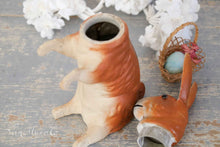 Afbeelding in Gallery-weergave laden, Staande haas met mandje