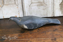 Load image into Gallery viewer, Wooden decoy pigeon