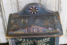 Load image into Gallery viewer, Scandinavian chest of drawers