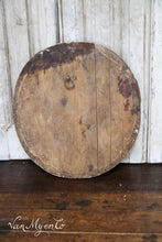Load image into Gallery viewer, Antique round painted wooden plate
