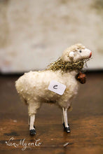 Load image into Gallery viewer, Woolschaapjes from the Ore Mountains