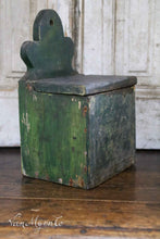 Afbeelding in Gallery-weergave laden, Houten zoutbak
