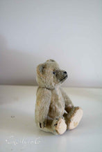 Afbeelding in Gallery-weergave laden, Oud beertje
