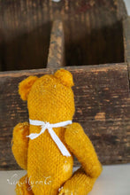 Load image into Gallery viewer, Sweet little bear
