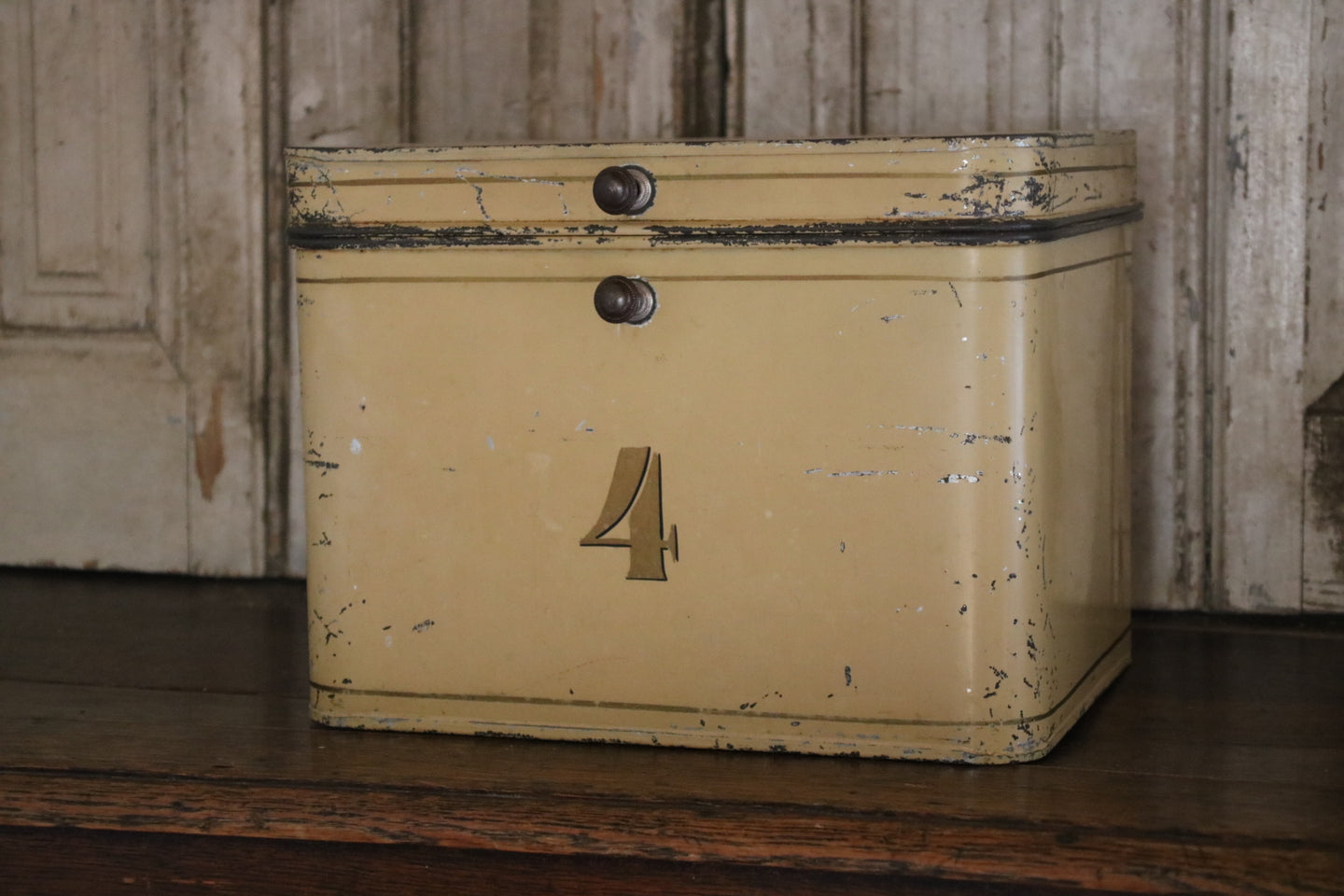 Baker's tin