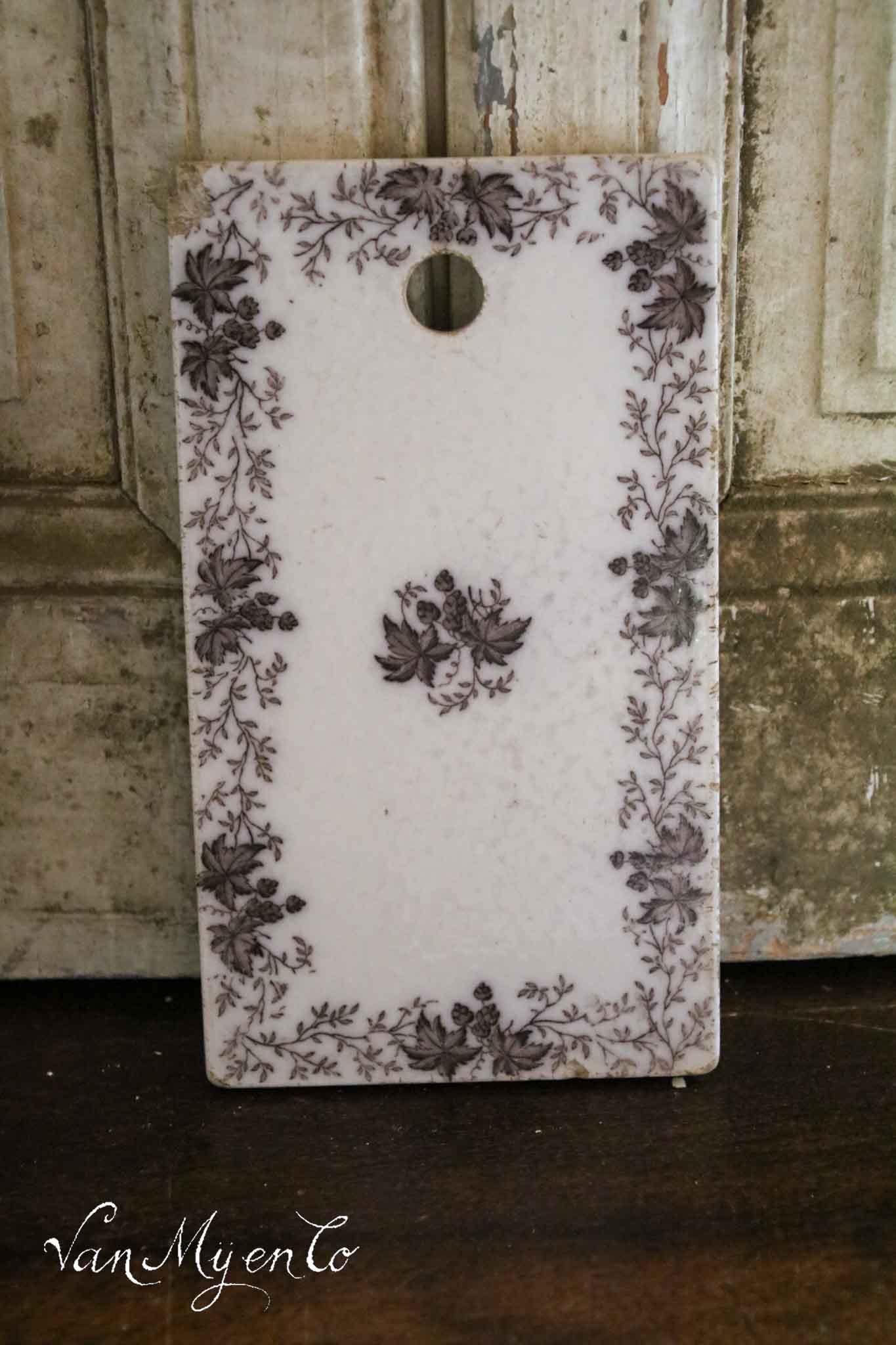 Sarreguemines earthenware bread board
