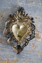 Afbeelding in Gallery-weergave laden, Zilveren ex voto hart met engelenhoofdjes
