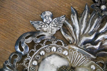 Afbeelding in Gallery-weergave laden, Zilveren ex voto hart met engelenhoofdjes
