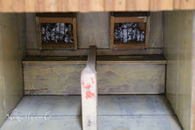 Afbeelding in Gallery-weergave laden, Grote houten boerderij
