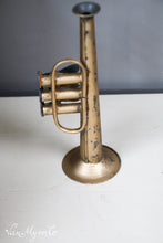Afbeelding in Gallery-weergave laden, Blikken trompetje
