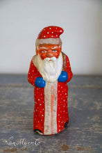 Lade das Bild in den Galerie-Viewer, Kerstman candycontainer met stipjes
