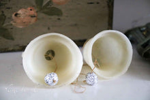 Afbeelding in Gallery-weergave laden, Wassen kerstklokken

