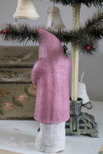 Afbeelding in Gallery-weergave laden, Roze kerstman candycontainer
