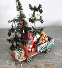 Afbeelding in Gallery-weergave laden, Kerstman in auto
