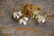 Lade das Bild in den Galerie-Viewer, Glasbirnen
