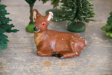 Afbeelding in Gallery-weergave laden, Hertjes van aardewerk
