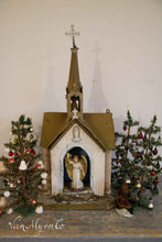 Lade das Bild in den Galerie-Viewer, Holzkirche
