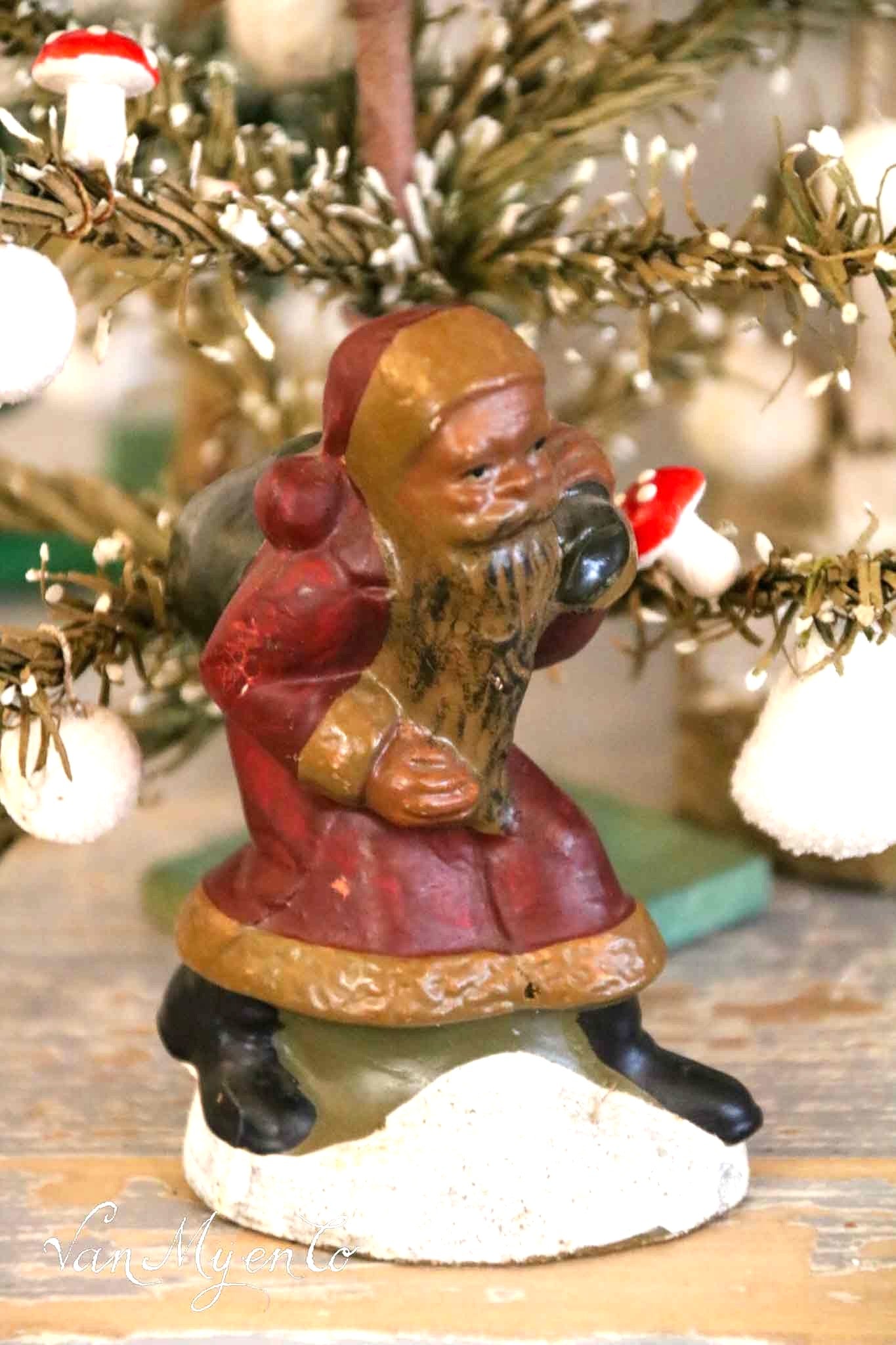 Klein kerstmannetje candycontainer