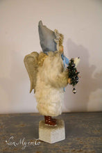 Lade das Bild in den Galerie-Viewer, Lichtengel mit Porzellankopf
