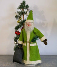 Lade das Bild in den Galerie-Viewer, Weihnachtsmann-Süßigkeitenbehälter mit grünem Filzmantel
