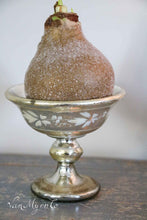 Load image into Gallery viewer, Large jar with white rim decoration (2)
