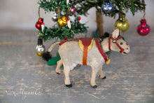 Lade das Bild in den Galerie-Viewer, Kleiner nickender Esel
