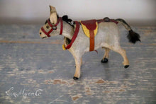 Lade das Bild in den Galerie-Viewer, Kleiner nickender Esel
