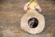 Lade das Bild in den Galerie-Viewer, Porzellanblumenkinder
