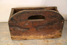Load image into Gallery viewer, Sturdy wooden box
