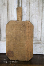 Lade das Bild in den Galerie-Viewer, Antike Schneidebretter
