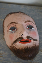 Afbeelding in Gallery-weergave laden, Papier maché maskers
