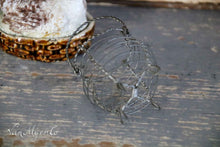 Afbeelding in Gallery-weergave laden, Klein eiermandje
