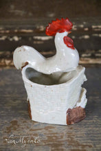 Afbeelding in Gallery-weergave laden, Haantje van porselein
