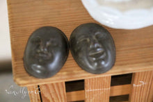 Load image into Gallery viewer, Small chocolate molds
