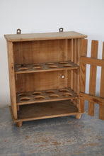 Afbeelding in Gallery-weergave laden, Eierkastje
