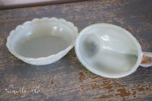 Load image into Gallery viewer, Opaline chickens
