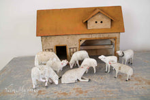 Afbeelding in Gallery-weergave laden, Grote houten schapen
