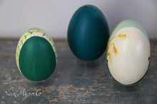 Afbeelding in Gallery-weergave laden, Hand geschilderde ganzen eieren
