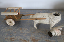 Afbeelding in Gallery-weergave laden, Paashaas candycontainer met karretje
