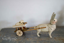 Afbeelding in Gallery-weergave laden, Paashaas candycontainer met karretje
