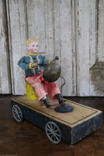 Afbeelding in Gallery-weergave laden, Mechanisch speelgoedfiguur
