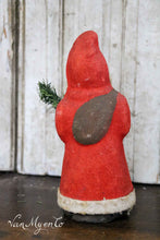 Afbeelding in Gallery-weergave laden, Kerstman candycontainer met flock mantel
