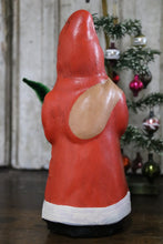 Afbeelding in Gallery-weergave laden, Kerstman candycontainer met chenille boompje
